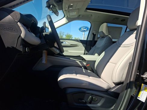 New 2026 Ford Explorer Active image 8