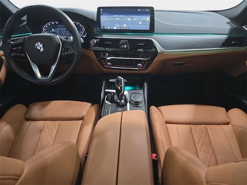 Used 2023 BMW 530i w/ Convenience Package image 10