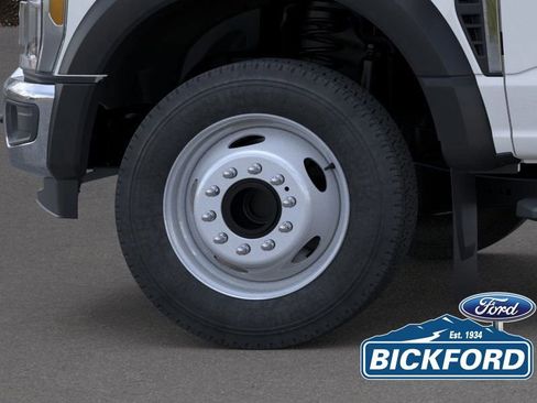 New 2025 Ford F550 2WD Regular Cab Super Duty image 19
