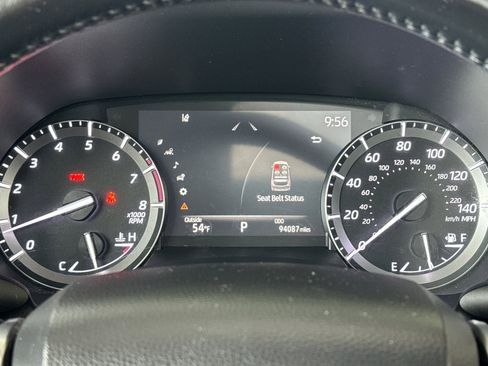 Used 2021 Toyota Highlander XLE image 29