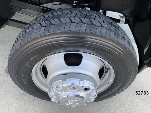 Used 2021 RAM 5500 Tradesman RWD image 22