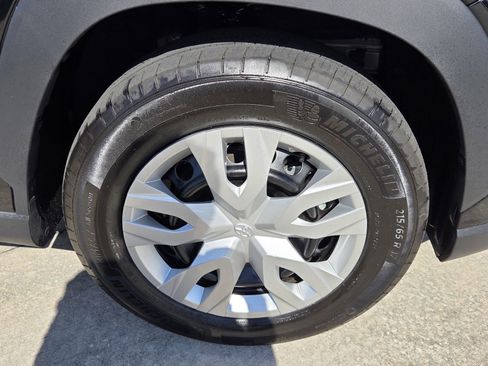 Certified 2026 Toyota Corolla Cross L image 12