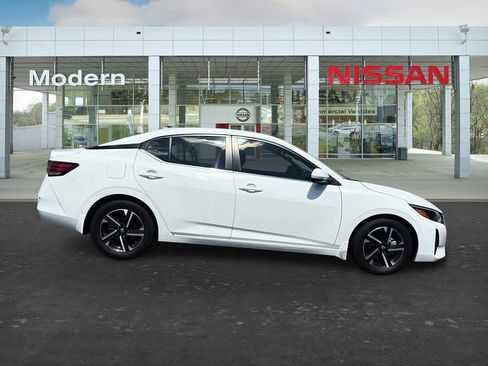 Certified 2024 Nissan Sentra SV FWD image 6