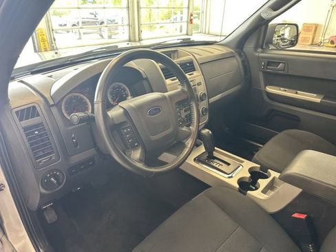 Used 2009 Ford Escape XLT FWD image 22