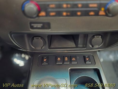 Used 2015 Nissan Armada Platinum RWD image 37