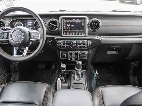 Used 2023 Jeep Gladiator Overland image 11