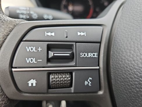 Used 2023 Honda HR-V LX image 24