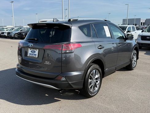 Used 2016 Toyota RAV4 XLE image 33