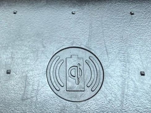 Used 2022 Volvo XC90 T8 R-Design w/ Advanced Package image 39