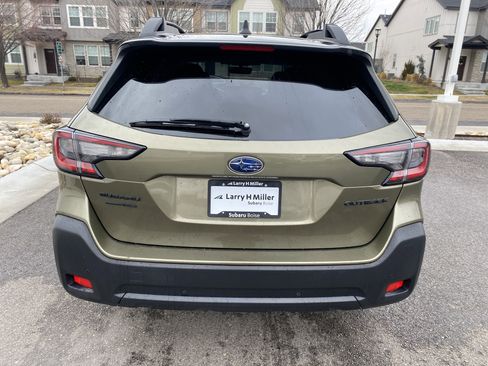 Used 2023 Subaru Outback Onyx Edition image 5