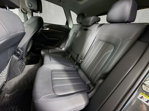 Used 2021 Audi Q5 e Premium Plus w/ Premium Plus Package image 24