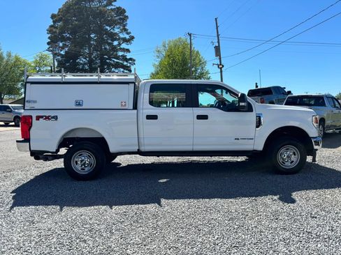 Used 2022 Ford F250 XL w/ Power Equipment Group AWD/4WD image 6
