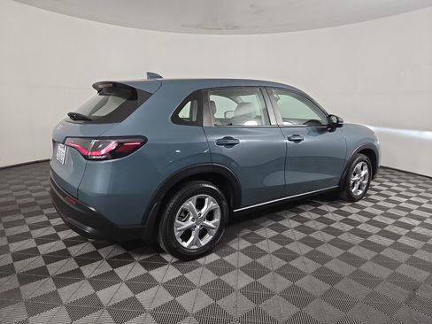 Used 2024 Honda HR-V LX image 4