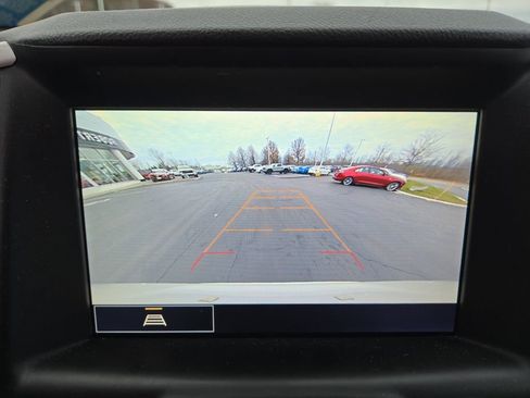 Used 2023 GMC Terrain SLT image 20