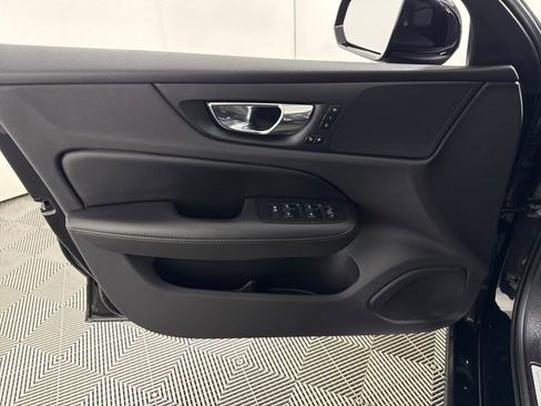 Used 2020 Volvo S60 T5 Momentum w/ Protection Package FWD image 28