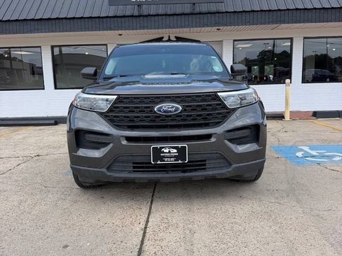 Used 2020 Ford Explorer 2WD image 2