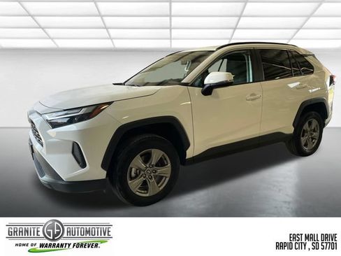 Used 2025 Toyota RAV4 XLE AWD/4WD image 1