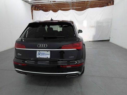 Used 2023 Audi Q5 2.0T Premium w/ Convenience Package AWD/4WD image 5