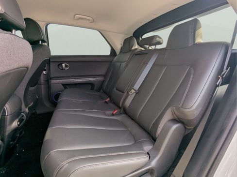 Used 2022 Hyundai Ioniq 5 SEL w/ Cargo Package RWD image 16