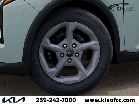 New 2025 Kia K4 LXS image 9