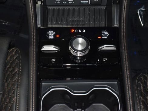 New 2026 Jeep Grand Cherokee L Summit w/ Obsidian Package image 19