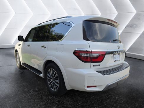 Used 2022 Nissan Armada SL RWD image 3
