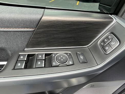 Used 2024 Ford F150 Lariat w/ FX4 Off-Road Package image 13