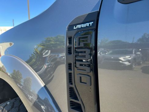 New 2025 Ford F350 Lariat w/ Lariat Ultimate Package image 32