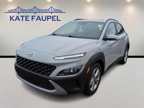 Used 2023 Hyundai Kona SEL w/ Convenience Package AWD/4WD image 3
