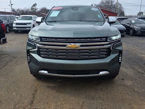 Used 2023 Chevrolet Suburban Premier RWD image 7