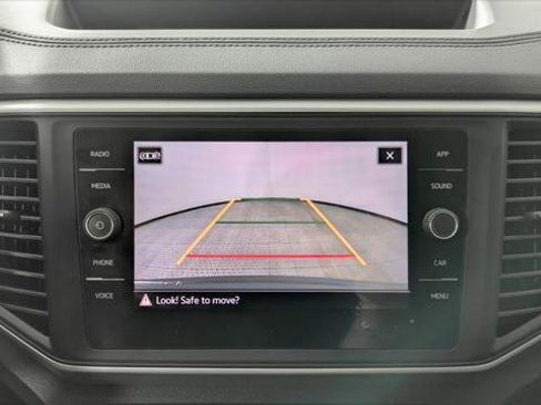 Used 2021 Volkswagen Atlas Cross Sport SE w/ Panoramic Sunroof Package image 31