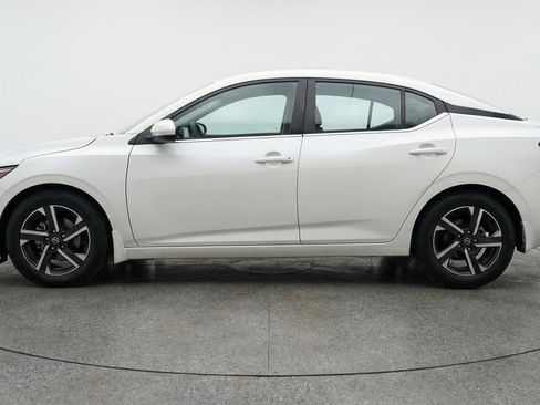 Used 2025 Nissan Sentra SV FWD image 5