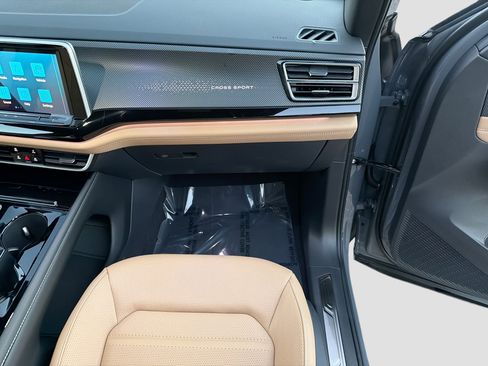 New 2026 Volkswagen Atlas Cross Sport SEL R-Line image 18