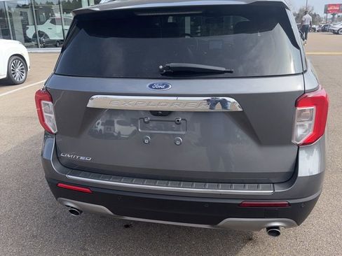 Used 2023 Ford Explorer Limited w/ Equipment Group 301A image 9