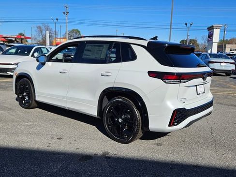 New 2026 Volkswagen Tiguan SE R-Line image 9