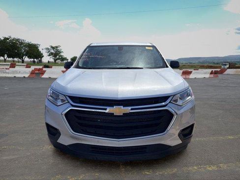 Used 2021 Chevrolet Traverse LS FWD image 8