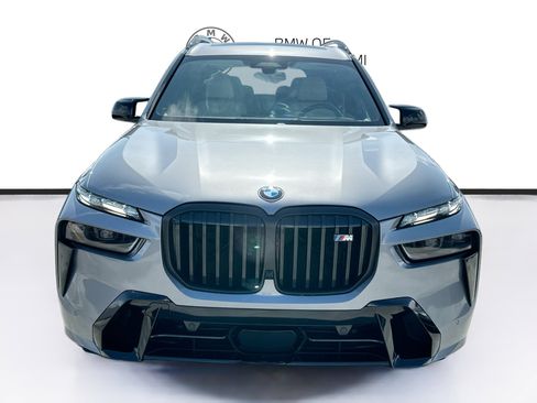 Used 2025 BMW X7 M60i AWD/4WD image 2