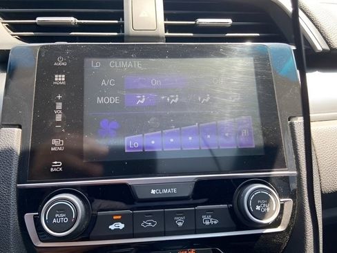 Used 2018 Honda Civic EX image 19