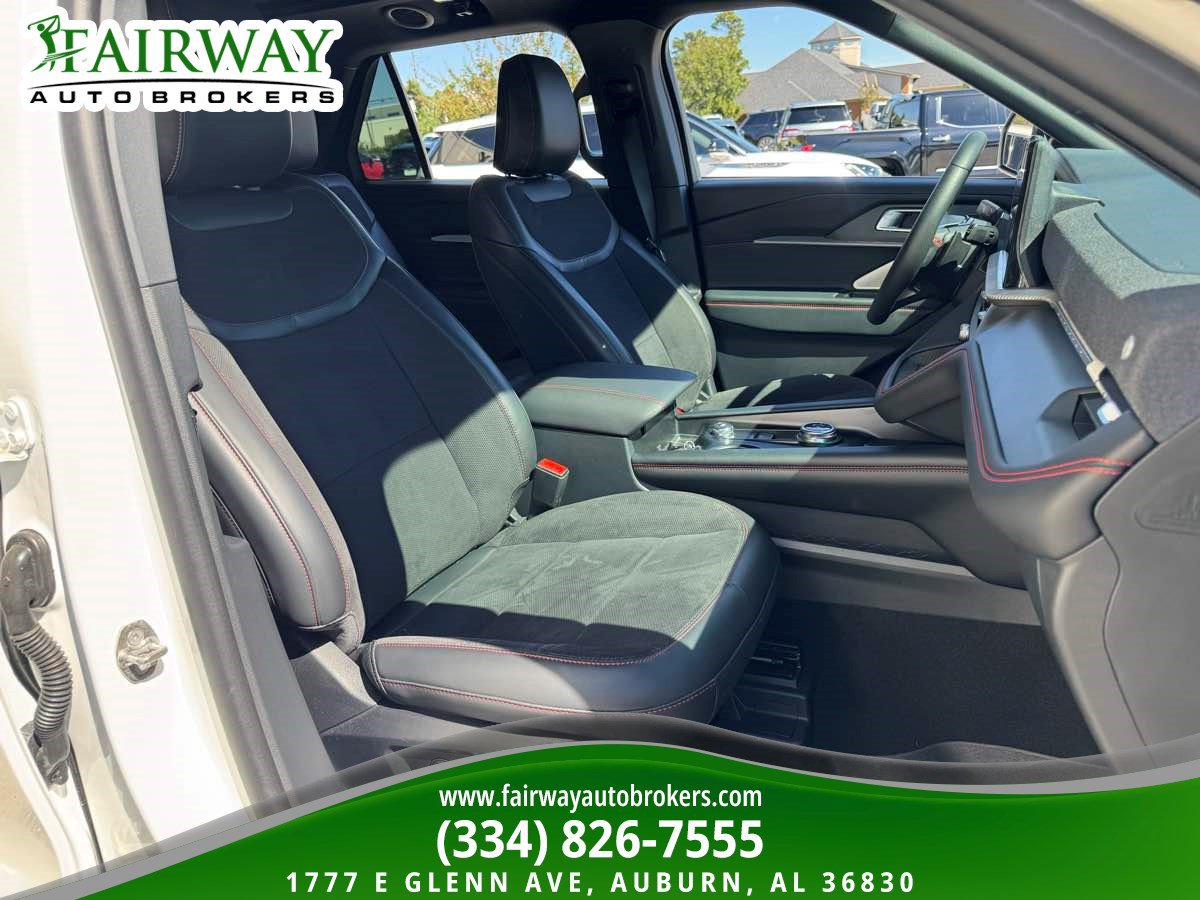 Used 2025 Ford Explorer ST w/ Sun And Sound Package AWD/4WD image 12