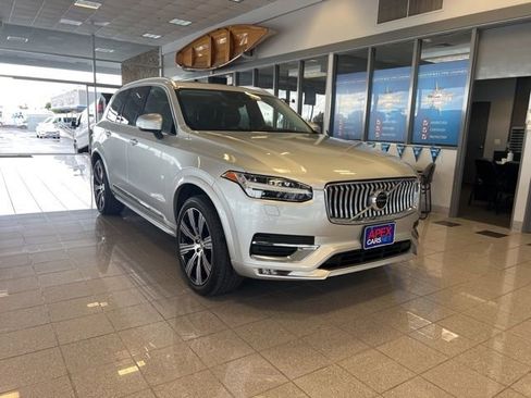 Used 2020 Volvo XC90 T6 Inscription image 3