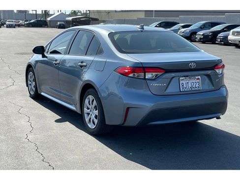 Used 2020 Toyota Corolla LE w/ Carpet Mat Package (TMS) FWD image 3