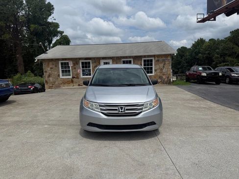 Used 2011 Honda Odyssey LX image 2
