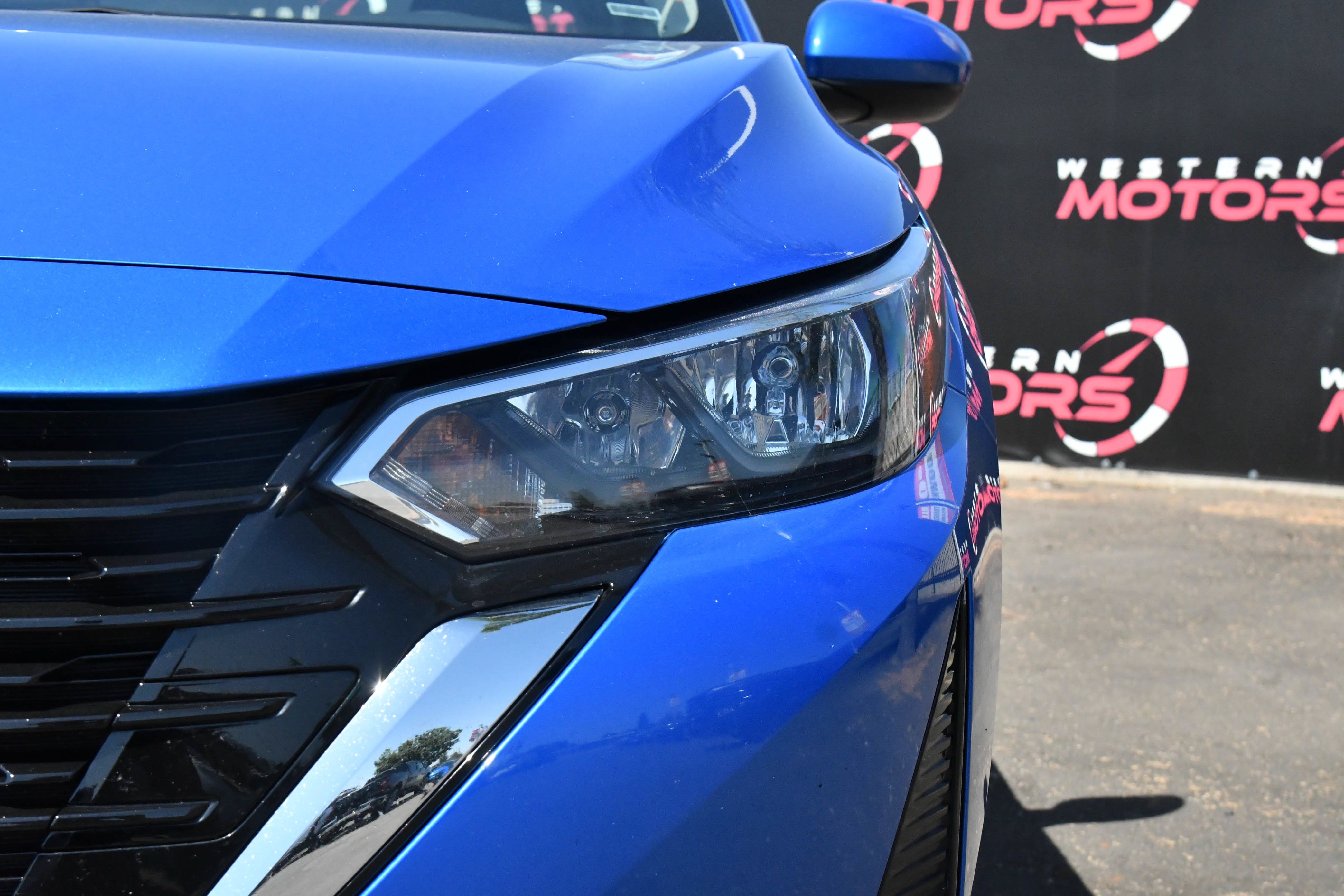 Used 2025 Nissan Sentra SV FWD image 11