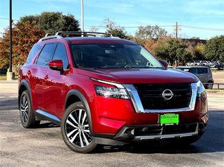 Used 2023 Nissan Pathfinder Platinum video 1