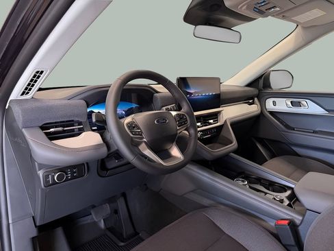 New 2026 Ford Explorer Active AWD/4WD image 17
