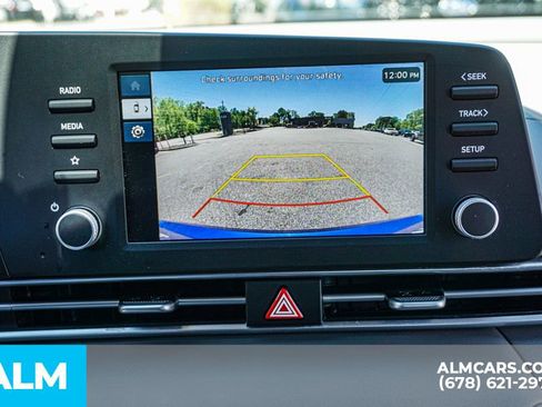 Used 2025 Hyundai Elantra Sport FWD image 35