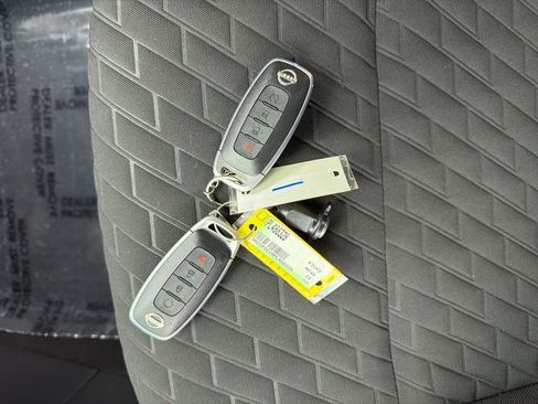 Used 2023 Nissan Kicks SV FWD image 32