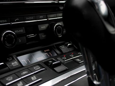 Used 2014 Porsche Boxster S image 21