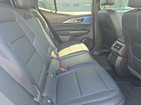 Used 2026 Chevrolet Equinox EV LT AWD/4WD image 16