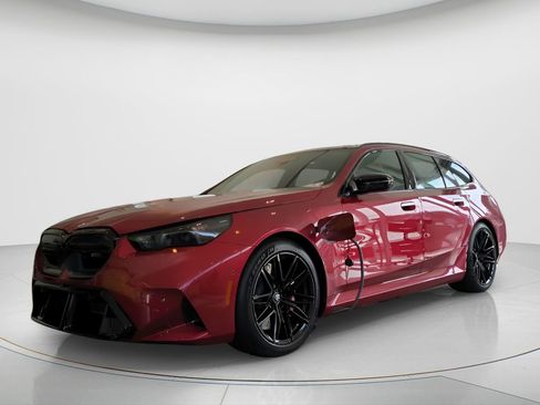 New 2026 BMW M5 Touring image 1